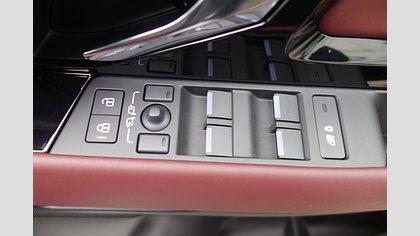 Range Rover Evoque 12