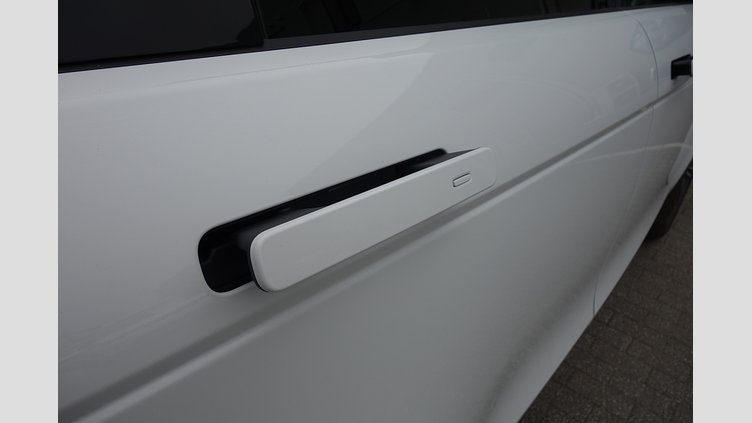 2024 認定中古車 Land Rover Range Rover Evoque フジホワイト P300eプラグインハイブリッド（ガソリン） スタンダードホイールベース DYNAMIC HSE
