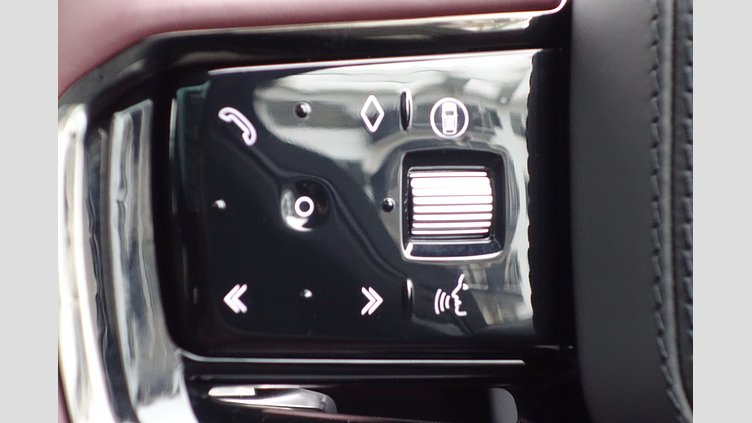 2024 認定中古車 Land Rover Range Rover Evoque フジホワイト P300eプラグインハイブリッド（ガソリン） スタンダードホイールベース DYNAMIC HSE