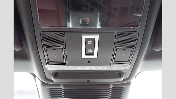2024 認定中古車 Land Rover Range Rover Evoque フジホワイト P300eプラグインハイブリッド（ガソリン） スタンダードホイールベース DYNAMIC HSE