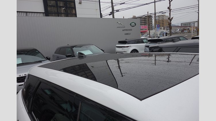2024 認定中古車 Land Rover Range Rover Evoque フジホワイト P300eプラグインハイブリッド（ガソリン） スタンダードホイールベース DYNAMIC HSE