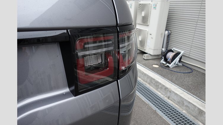 2024 認定中古車 Land Rover Discovery Sport アイガーグレイ P300eプラグインハイブリッド（ガソリン） 標準ホイール DYNAMIC HSE