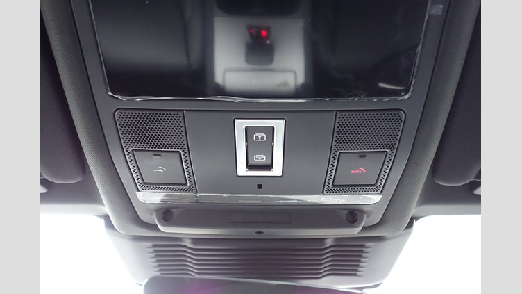 2024 認定中古車 Land Rover Discovery Sport アイガーグレイ P300eプラグインハイブリッド（ガソリン） 標準ホイール DYNAMIC HSE