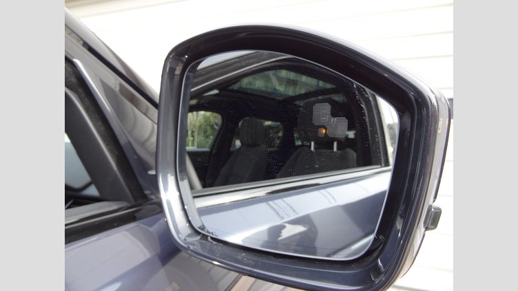 2024 認定中古車 Land Rover Range Rover Velar ヴァレジネブルー P400eプラグインハイブリッド（ガソリン） Standard Wheelbase Dynamic HSE