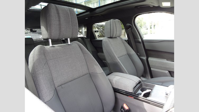 2024 認定中古車 Land Rover Range Rover Velar ヴァレジネブルー P400eプラグインハイブリッド（ガソリン） Standard Wheelbase Dynamic HSE