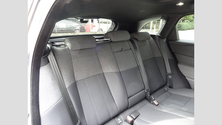 2024 認定中古車 Land Rover Range Rover Velar ヴァレジネブルー P400eプラグインハイブリッド（ガソリン） Standard Wheelbase Dynamic HSE