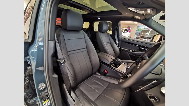 2023 認定中古車 Land Rover Range Rover Evoque トライベッカブルー P250（ガソリン） スタンダードホイールベース DYNAMIC HSE