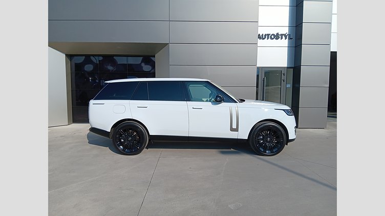 2024 SKLADOVÉ VOZIDLÁ Land Rover Range Rover Fuji White 3.0D MHEV 350PS MHEV HSE LWB AWD