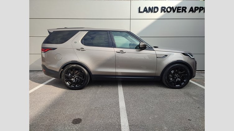 2022 JAZDENÉ VOZIDLÁ Land Rover Discovery Lantau Bronze 4x4 3.0 I6 D300 MHEV SE AWD A/T