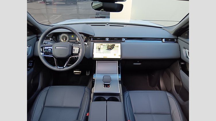 2024 SKLADOVÉ VOZIDLÁ Land Rover Range Rover Velar Hakuba Silver 2.0D 200PS MHEV Dynamic SE AWD 