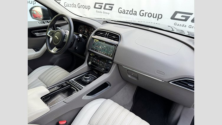 2020 Approved Jaguar F-Pace Santorini Black 25D 
2.0L INGENIUM 240KM TWIN TURBO DIESEL (przekładnia automatyczna)
Napęd AWD PORTFOLIO