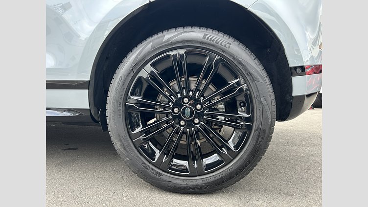 2023 認定中古車 Land Rover Range Rover Evoque アロイオスグレイ D200（ディーゼル） スタンダードホイールベース DYNAMIC SE