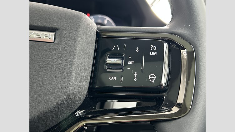 2023 認定中古車 Land Rover Range Rover Evoque アロイオスグレイ D200（ディーゼル） スタンダードホイールベース DYNAMIC SE
