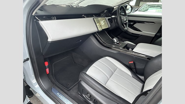 2023 認定中古車 Land Rover Range Rover Evoque アロイオスグレイ D200（ディーゼル） スタンダードホイールベース DYNAMIC SE