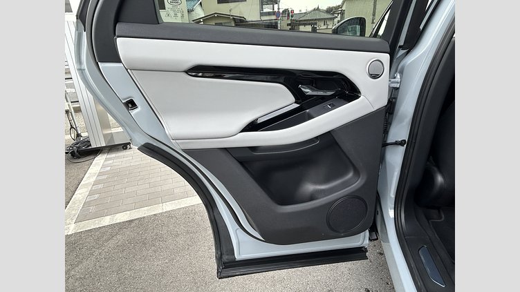 2023 認定中古車 Land Rover Range Rover Evoque アロイオスグレイ D200（ディーゼル） スタンダードホイールベース DYNAMIC SE