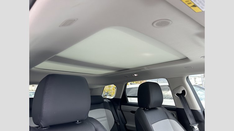 2023 認定中古車 Land Rover Range Rover Evoque アロイオスグレイ D200（ディーゼル） スタンダードホイールベース DYNAMIC SE