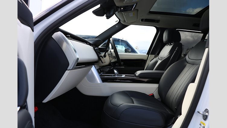 2023 認定中古車 Land Rover Range Rover フジホワイト D300 AWD MHEV（AT） スタンダードホイールベース HSE