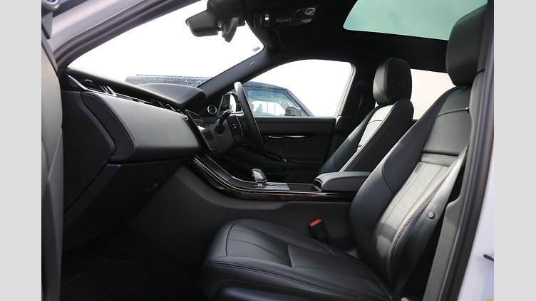 2024 認定中古車 Land Rover Range Rover Evoque フジホワイト P300eプラグインハイブリッド（ガソリン） スタンダードホイールベース DYNAMIC HSE
