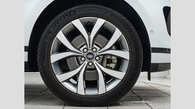 2020 認定中古車 Land Rover Range Rover Evoque フジホワイト D180 SE