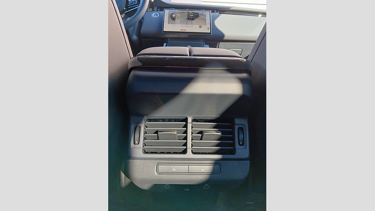 2024 SKLADOVÉ VOZIDLÁ Land Rover Range Rover Evoque Seoul Pearl Silver 2.0D 163PS MHEV Dynamic SE AWD