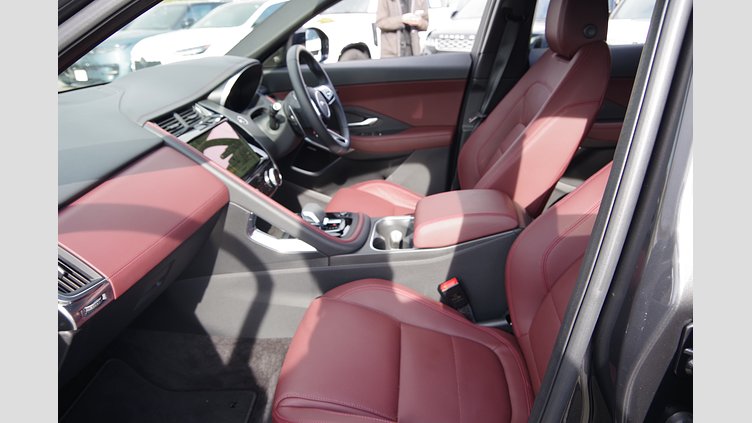 2024 認定中古車 Jaguar E-Pace カルパチアングレイ D200 AWD（オートマチック）MHEV R-DYNAMIC SE