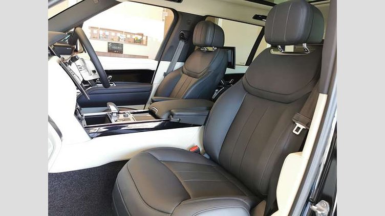 2024 認定中古車 Land Rover Range Rover サントリーニブラック P530 AWD（AT） ロングホイールベース HSE