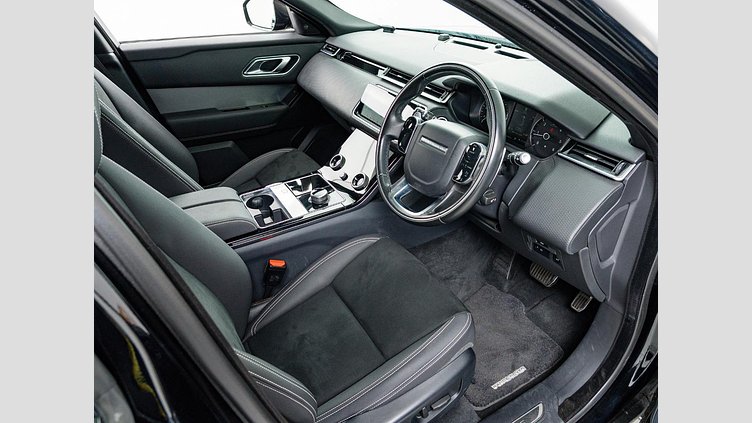 2018 認定中古車 Land Rover Range Rover Velar ナルヴィクブラック D180 R-DYNAMIC