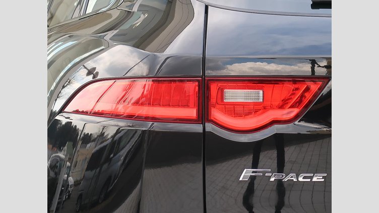 2019 認定中古車 Jaguar F-Pace Santorini Black 3.0 litre V6 Supercharged Petrol S