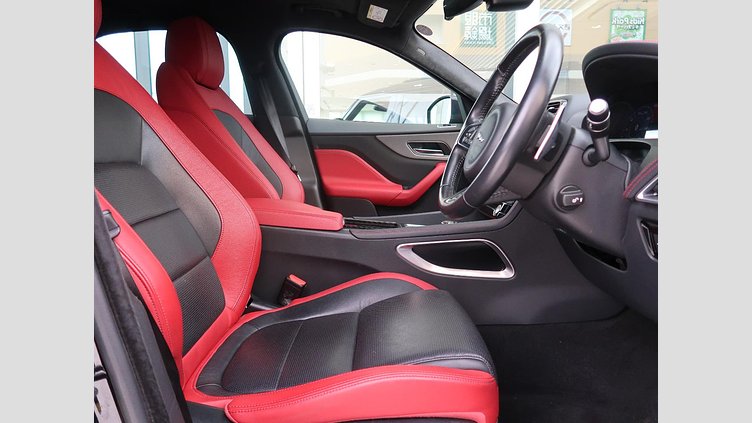 2019 認定中古車 Jaguar F-Pace Santorini Black 3.0 litre V6 Supercharged Petrol S
