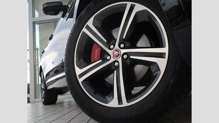 2019 認定中古車 Jaguar F-Pace Santorini Black 3.0 litre V6 Supercharged Petrol S