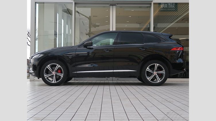 2019 認定中古車 Jaguar F-Pace Santorini Black 3.0 litre V6 Supercharged Petrol S