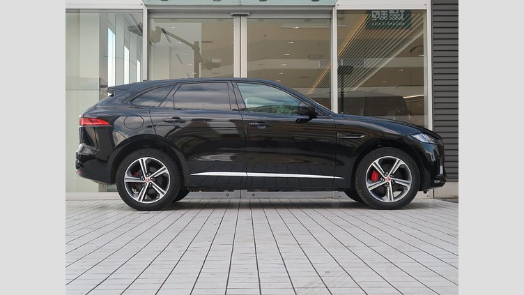 2019 認定中古車 Jaguar F-Pace Santorini Black 3.0 litre V6 Supercharged Petrol S