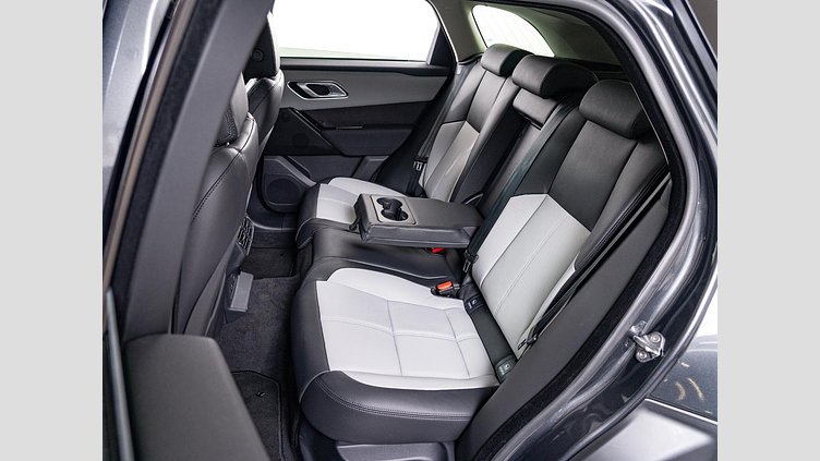 2025 認定中古車 Land Rover Range Rover Velar カルパチアングレイ P400eプラグインハイブリッド（ガソリン） スタンダードホイールベース Dynamic SE