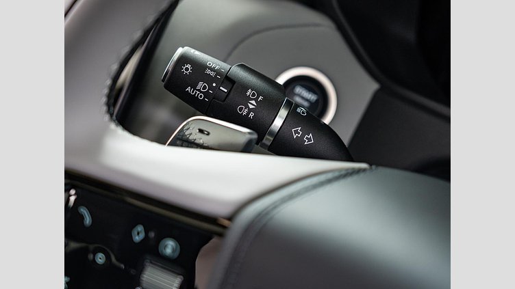 2025 認定中古車 Land Rover Range Rover Velar カルパチアングレイ P400eプラグインハイブリッド（ガソリン） スタンダードホイールベース Dynamic SE