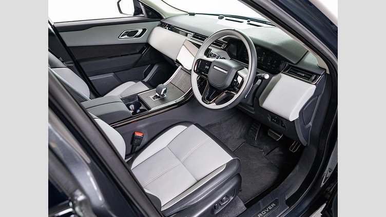 2025 認定中古車 Land Rover Range Rover Velar カルパチアングレイ P400eプラグインハイブリッド（ガソリン） スタンダードホイールベース Dynamic SE