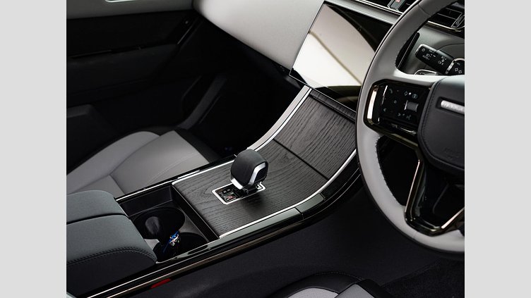 2025 認定中古車 Land Rover Range Rover Velar カルパチアングレイ P400eプラグインハイブリッド（ガソリン） スタンダードホイールベース Dynamic SE