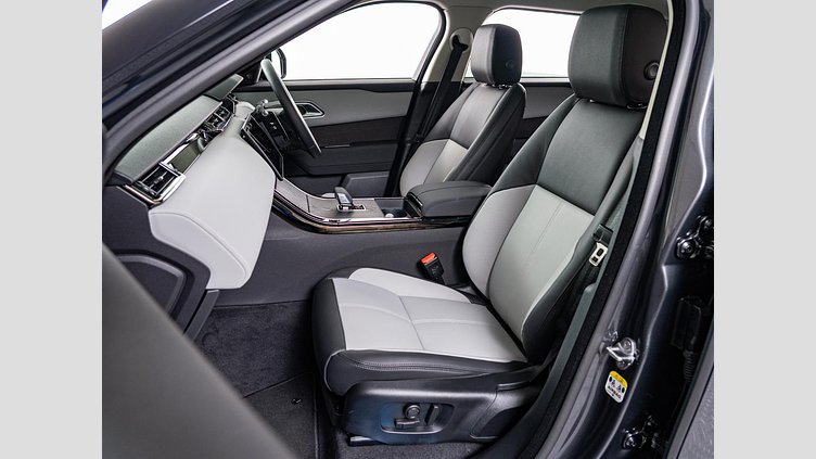 2025 認定中古車 Land Rover Range Rover Velar カルパチアングレイ P400eプラグインハイブリッド（ガソリン） スタンダードホイールベース Dynamic SE