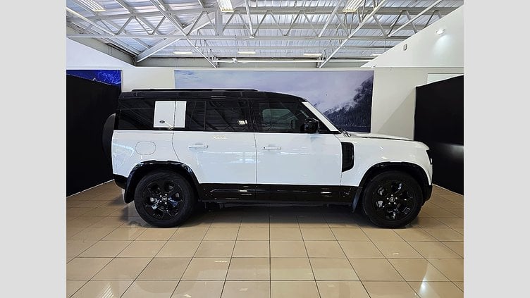 2023 Approved Land Rover Defender 110 Fuji White 4 Wheel drive 110 D300 HSE X-DYNAMIC