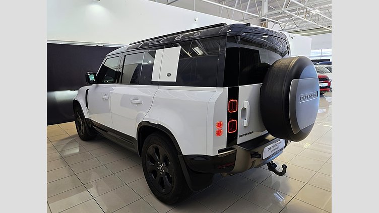 2023 Approved Land Rover Defender 110 Fuji White 4 Wheel drive 110 D300 HSE X-DYNAMIC