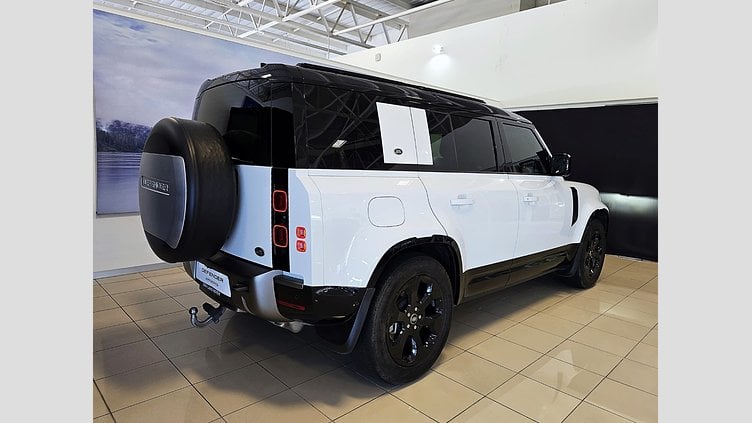 2023 Approved Land Rover Defender 110 Fuji White 4 Wheel drive 110 D300 HSE X-DYNAMIC