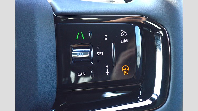2024 認定中古車 Land Rover Range Rover Evoque アロイオスグレイ D200マイルドハイブリッド（ディーゼル） スタンダードホイールベース S
