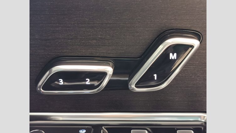 2023 認定中古車 Land Rover Range Rover Santorini Black 4.4 NC10 P8H First Edition