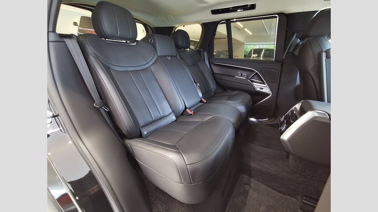 2023 認定中古車 Land Rover Range Rover Santorini Black 4.4 NC10 P8H First Edition