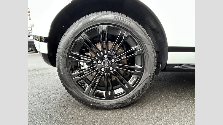 2024 認定中古車 Land Rover Range Rover Evoque フジホワイト P300eプラグインハイブリッド（ガソリン） スタンダードホイールベース DYNAMIC HSE