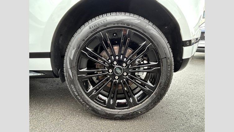 2024 認定中古車 Land Rover Range Rover Evoque フジホワイト P300eプラグインハイブリッド（ガソリン） スタンダードホイールベース DYNAMIC HSE