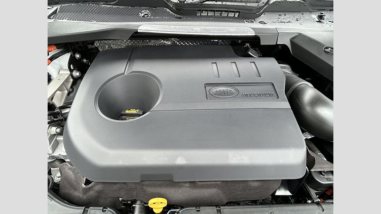 2024 認定中古車 Land Rover Range Rover Evoque フジホワイト P300eプラグインハイブリッド（ガソリン） スタンダードホイールベース DYNAMIC HSE