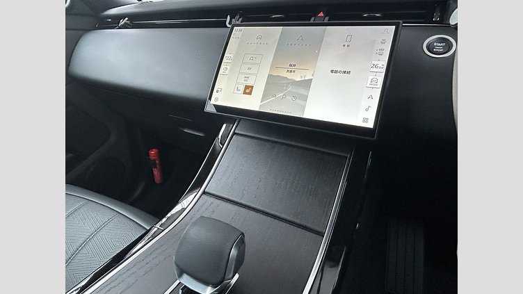 2024 認定中古車 Land Rover Range Rover Evoque フジホワイト P300eプラグインハイブリッド（ガソリン） スタンダードホイールベース DYNAMIC HSE