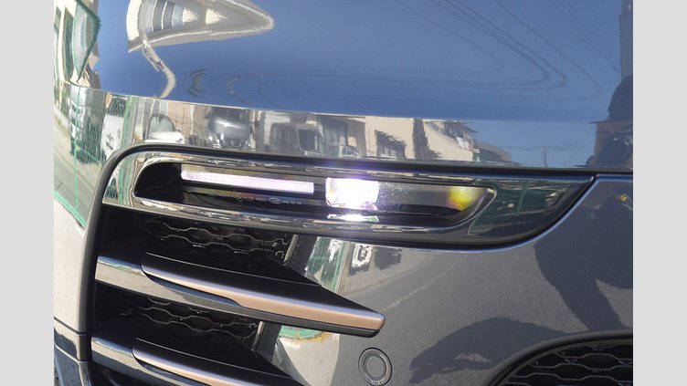 2024 認定中古車 Land Rover Range Rover Velar ヴァレジネブルー P400eプラグインハイブリッド（ガソリン） Standard Wheelbase Dynamic HSE
