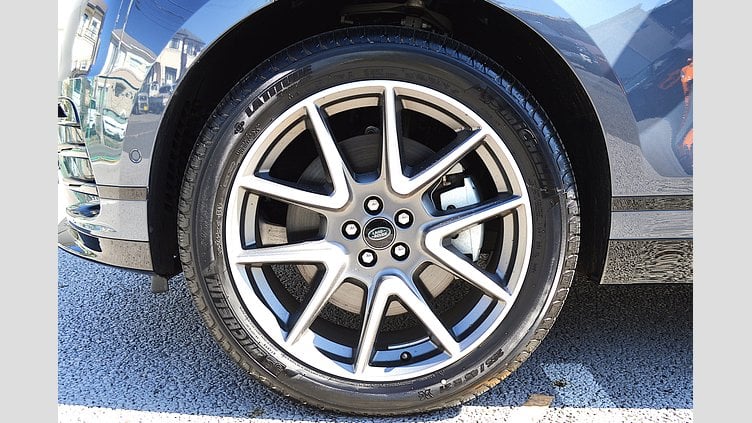 2024 認定中古車 Land Rover Range Rover Velar ヴァレジネブルー P400eプラグインハイブリッド（ガソリン） Standard Wheelbase Dynamic HSE