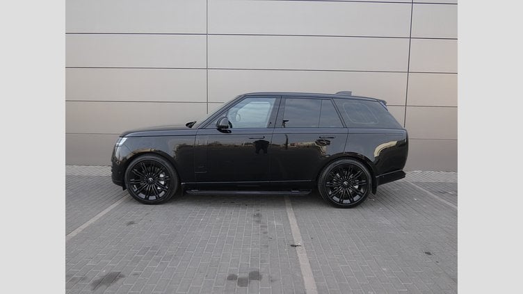 2023 Approved Land Rover Range Rover Santorini Black 4.4 NC10 P8H SE